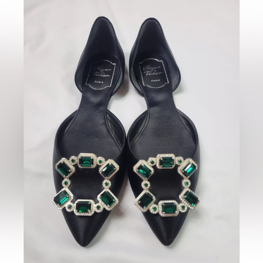 Roger Vivier Embellished satin point-toe flats - size 9 - New without Box
